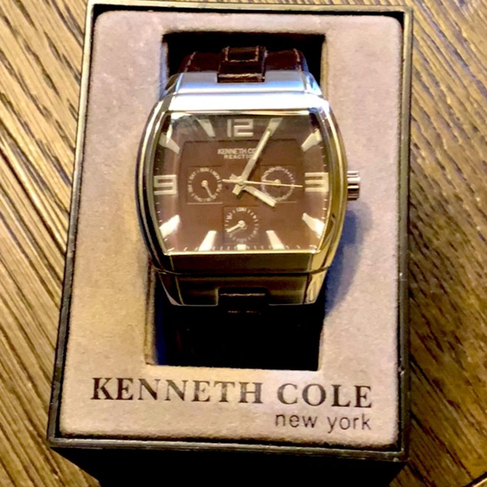 KENNETH COLE REACTION